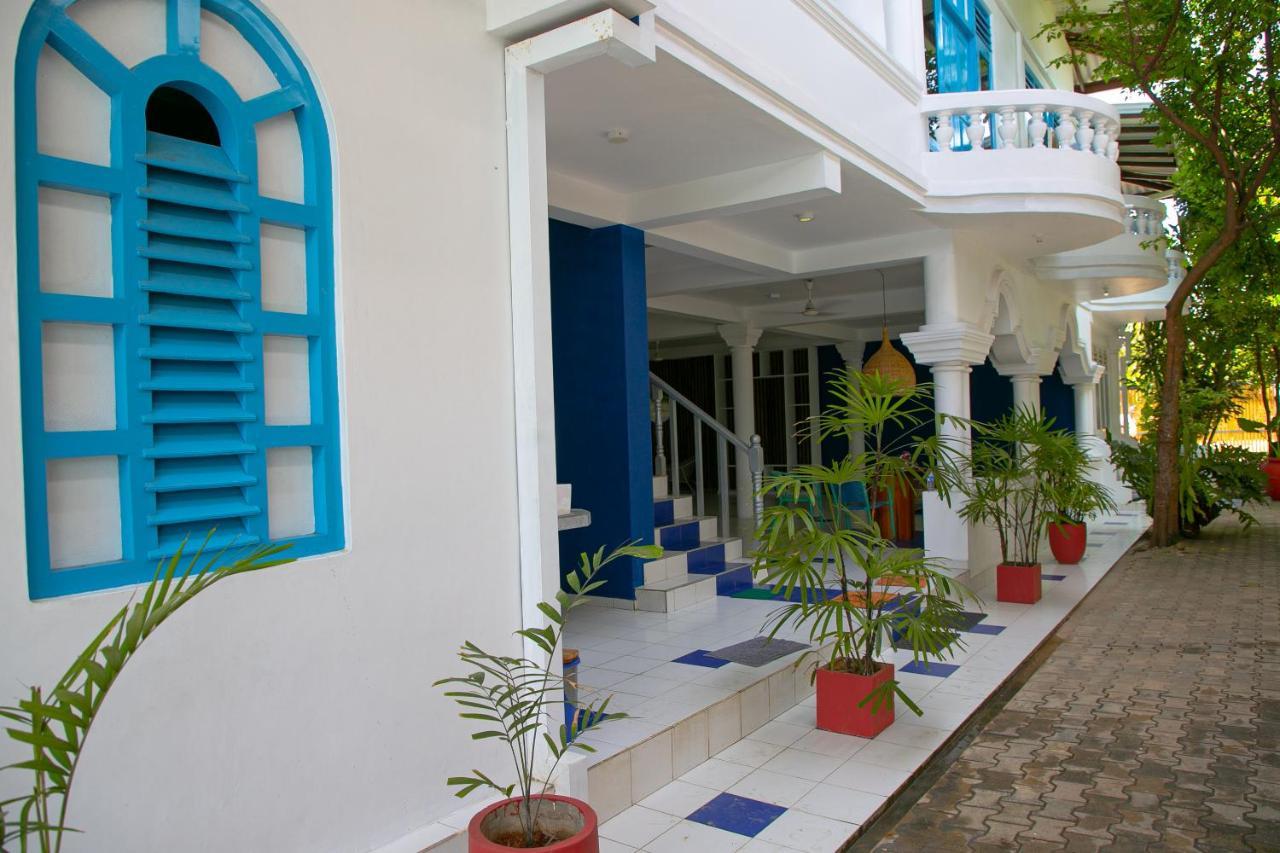 Alma Beach Hotel Велігама Екстер'єр фото