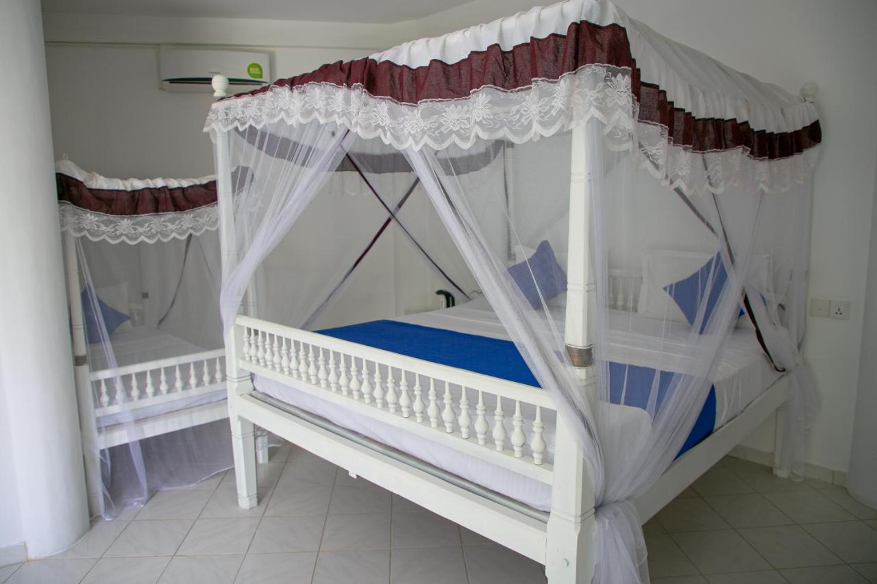 Alma Beach Hotel Велігама Екстер'єр фото