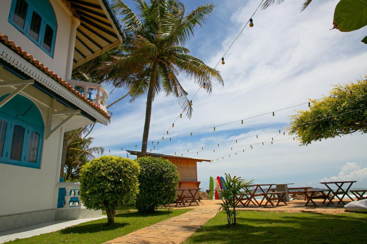 Alma Beach Hotel Велігама Екстер'єр фото